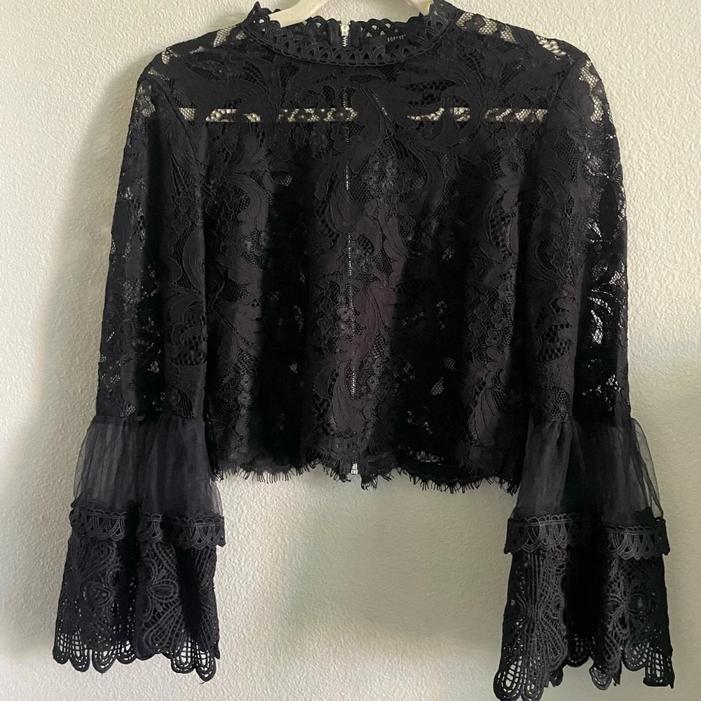 Forever 21 Black Lace Bell Sleeve Blouse Crop Top - Picture 3 of 5